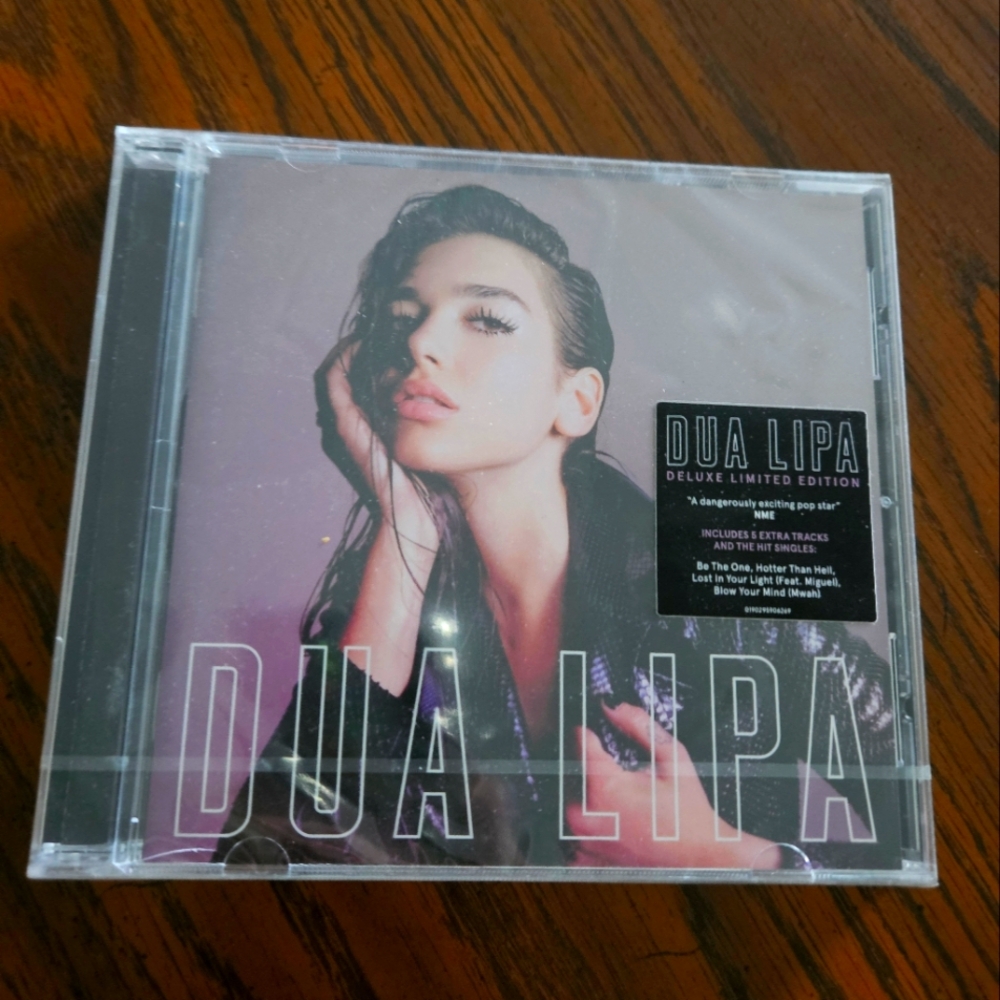Dua Lipa Deluxe Limited Edition CD
